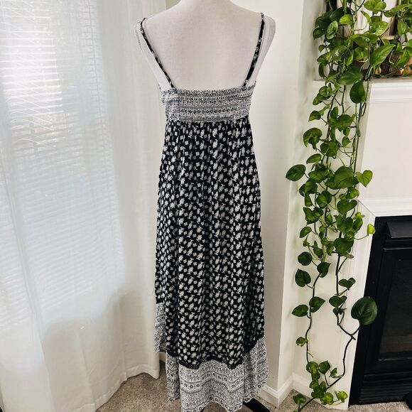 American Eagle Outfitters Black & Gray Floral Boho Sun Dress - Size Small - Picture 6 of 8